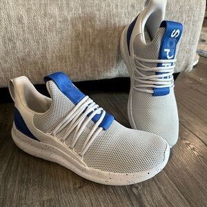 Men’s Adidas Blue and White Lite Racer Adapt 7.0 tennis shoes. Size 11.5